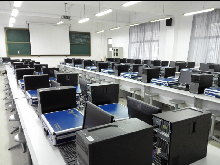計算機組成原理實驗室 煙臺大學(xué)工程實訓(xùn)中心網(wǎng)絡(luò)工程專業(yè)的核心實踐基地